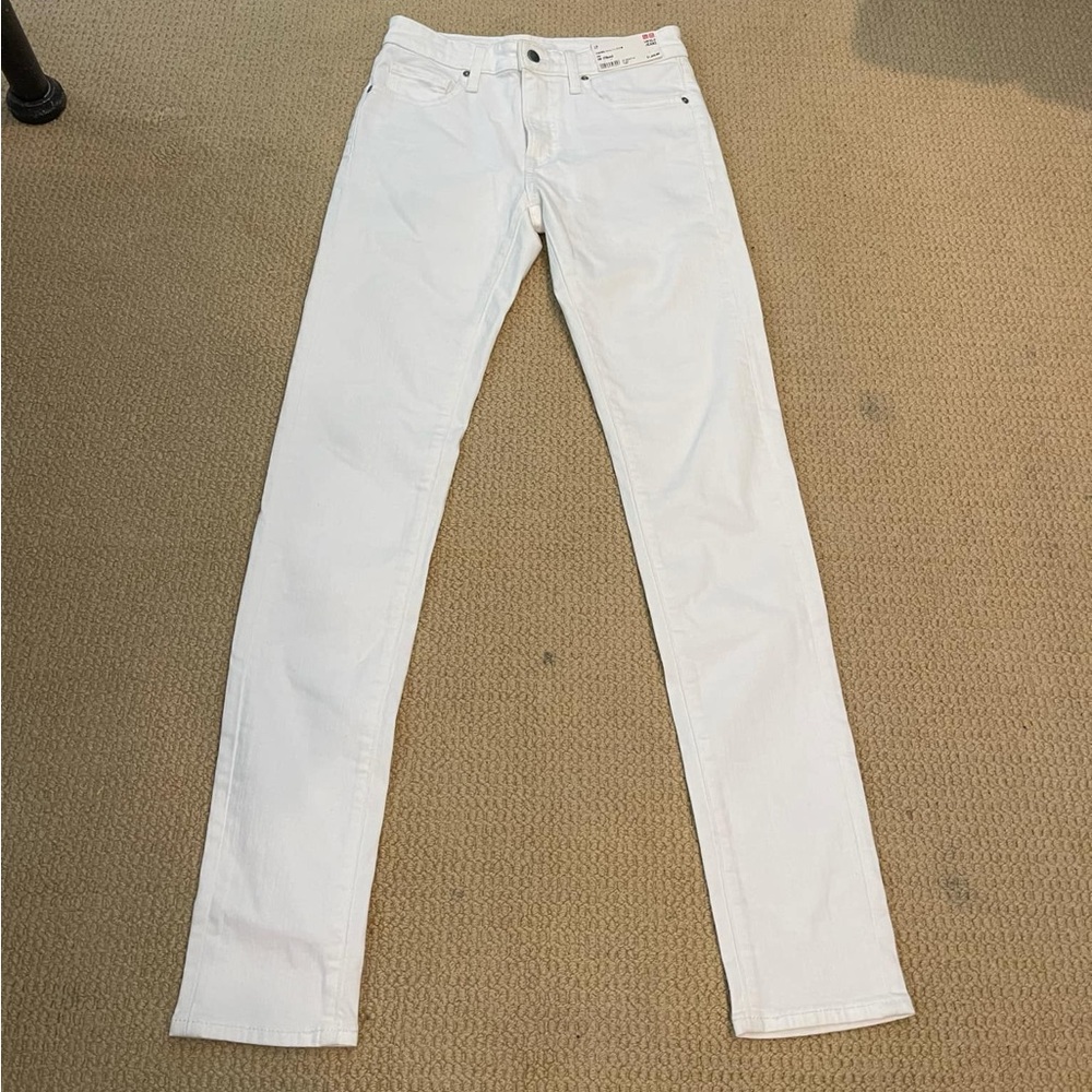UNIQLO whire jeans size 28